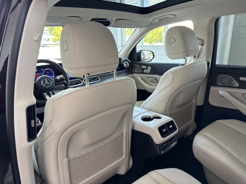 2027 Mercedes-Benz  GLS 450