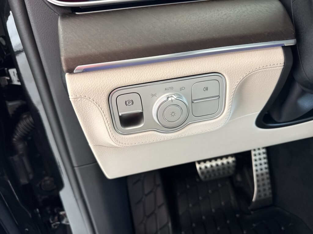 2027 Mercedes-Benz  GLS 450