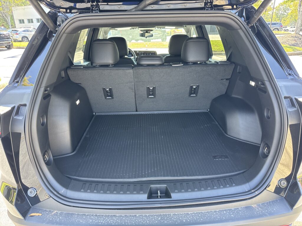 2027 Chevrolet Equinox AWD LT