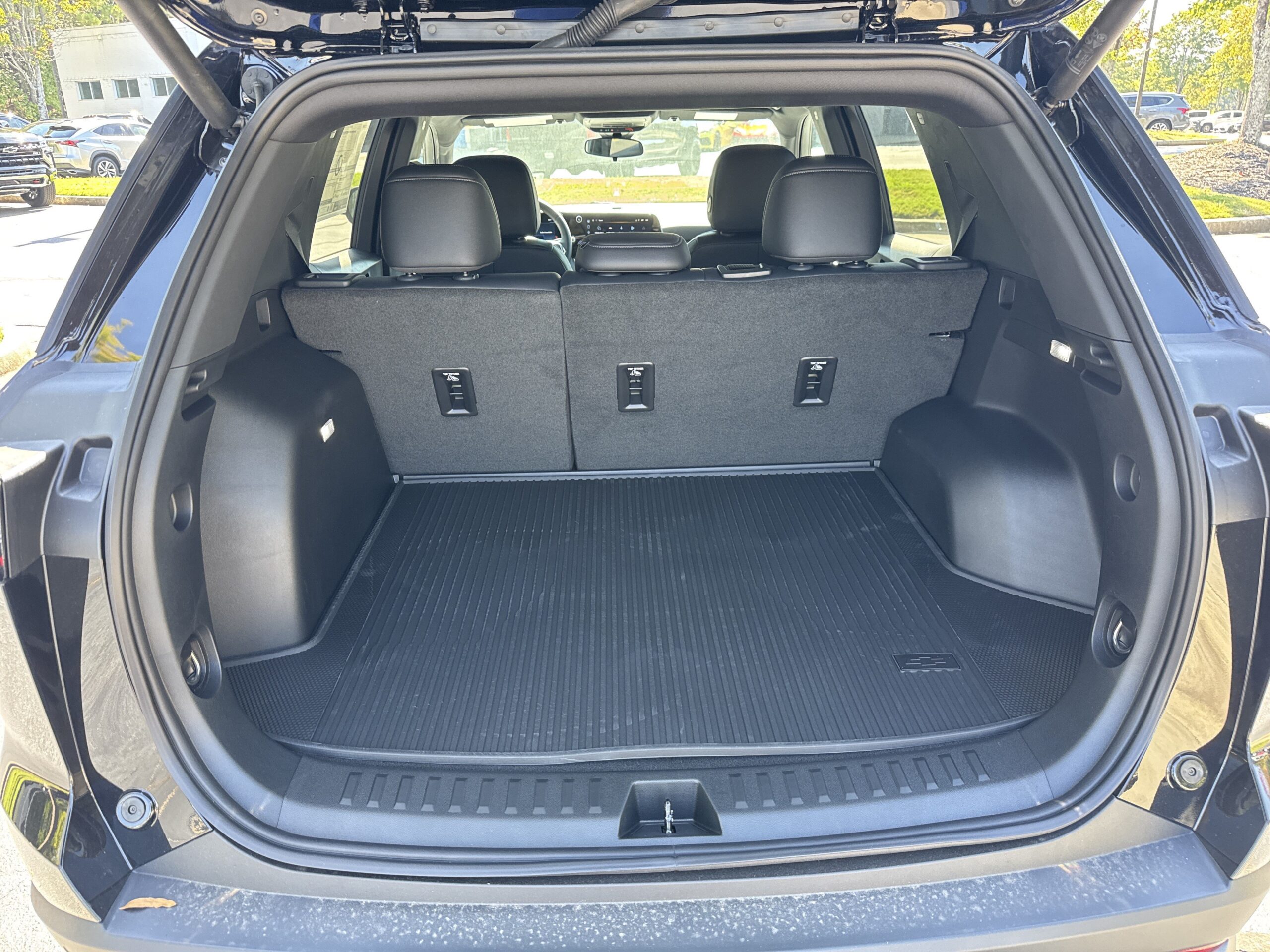 2027 Chevrolet Equinox AWD LT