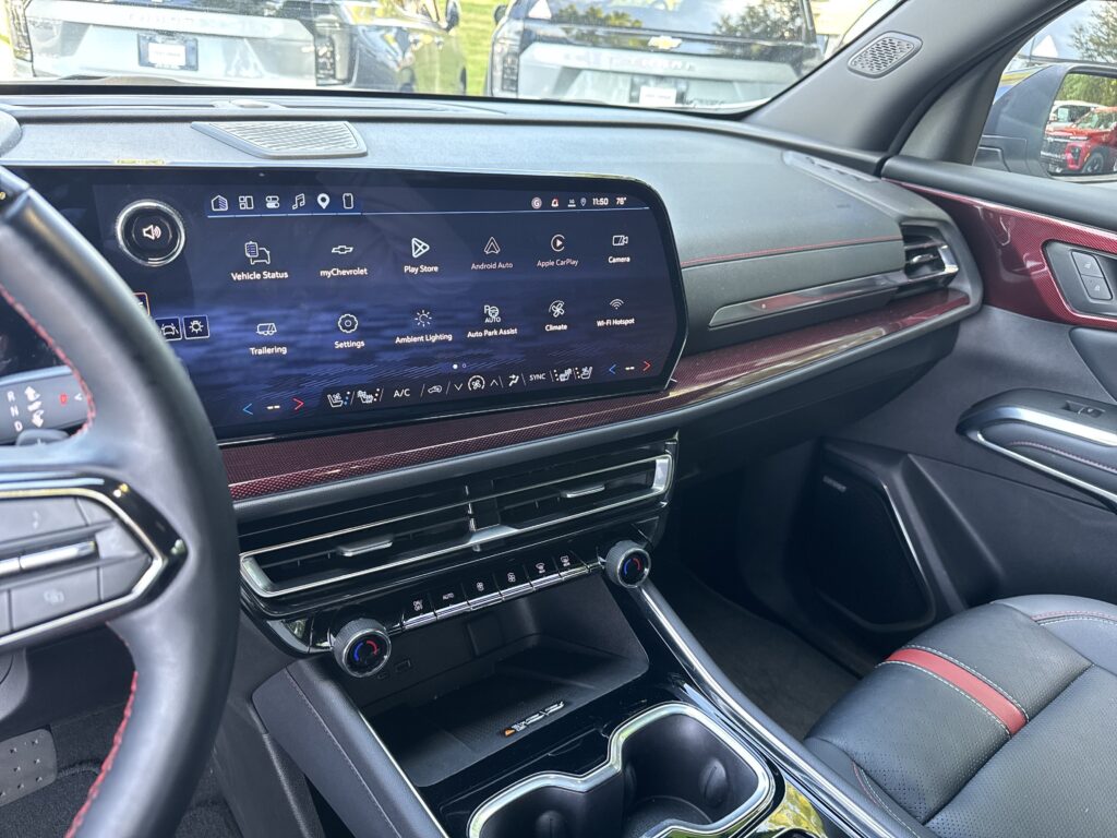 2025 Chevrolet Traverse FWD RS