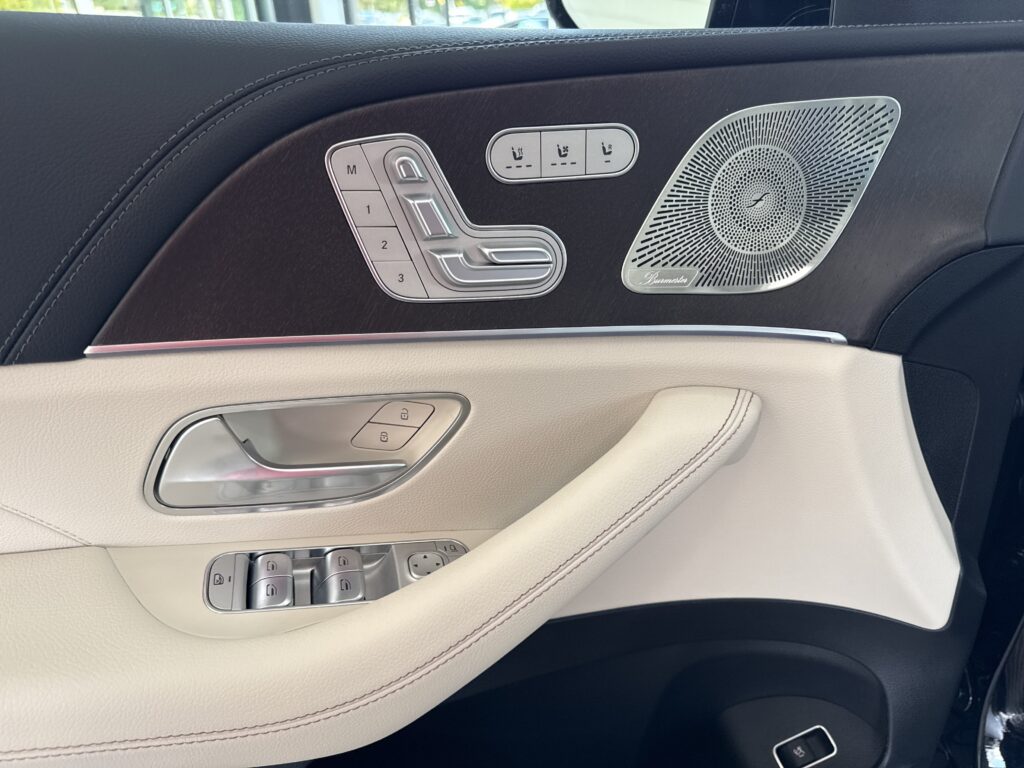 2027 Mercedes-Benz  GLS 450