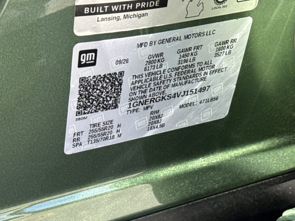 2027 Chevrolet Traverse FWD LT