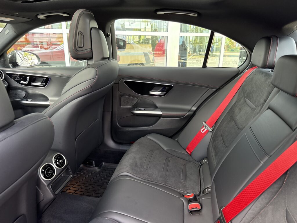 2024 Mercedes-Benz  AMG C 43