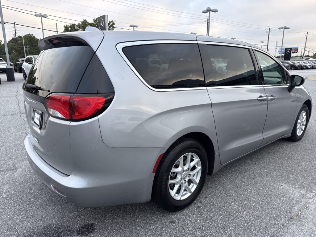 2017 Chrysler Pacifica LX
