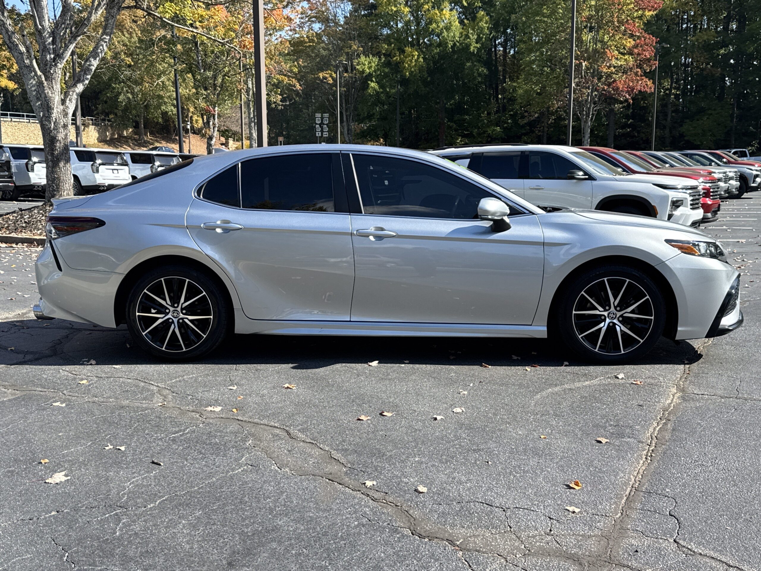 2023 Toyota Camry SE
