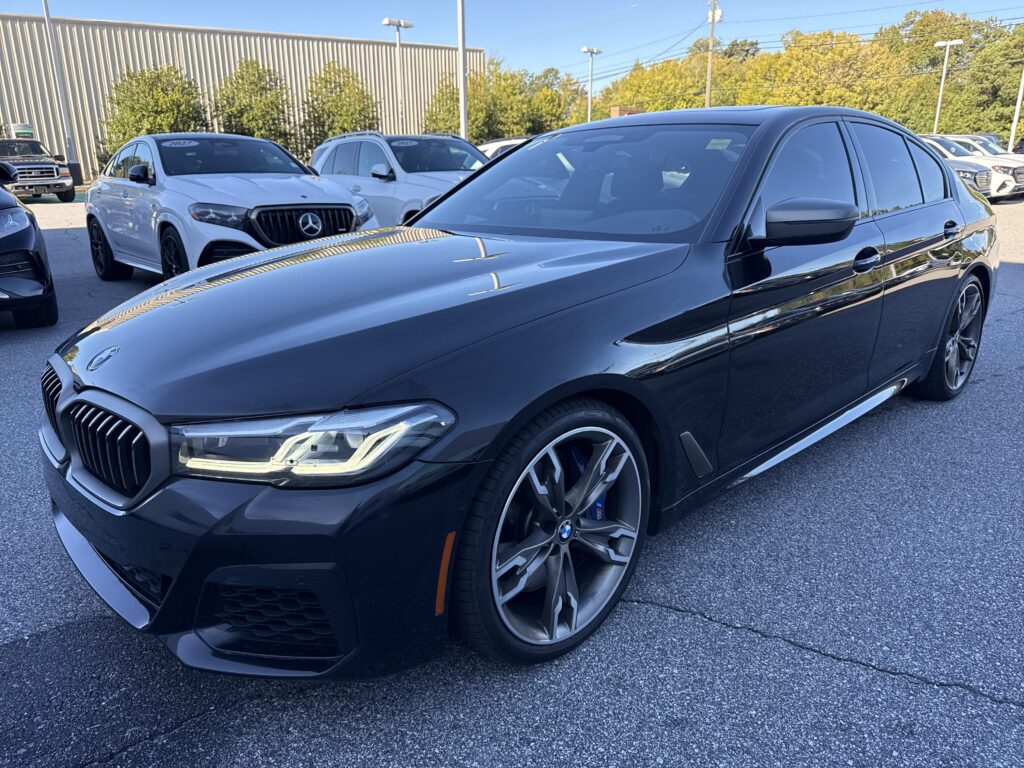 2022 BMW  M550i xDrive