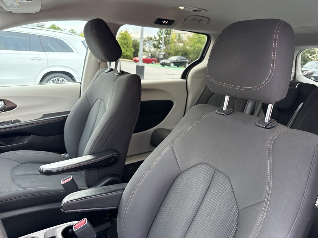 2017 Chrysler Pacifica LX