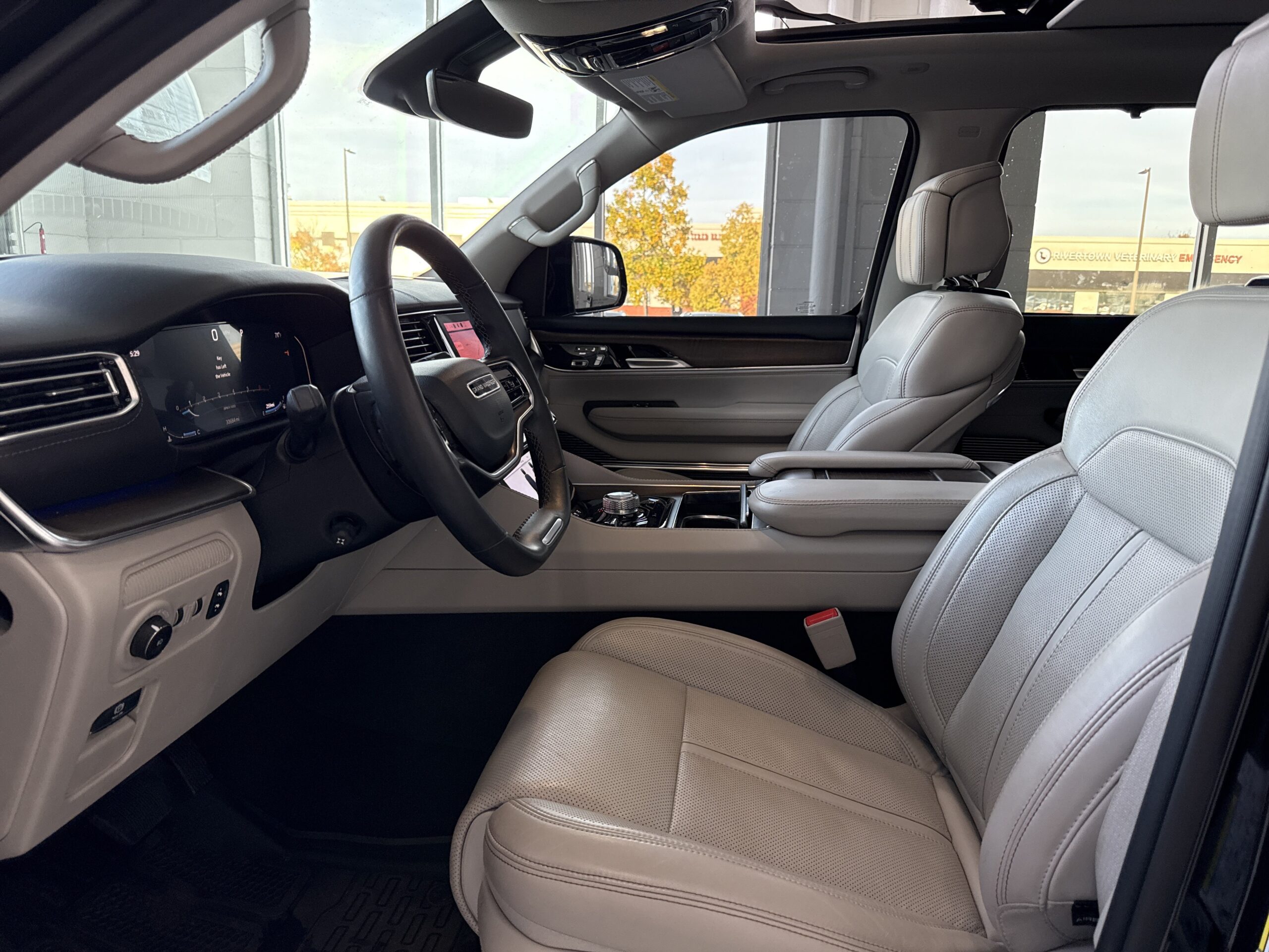 2024 Jeep Grand Wagoneer