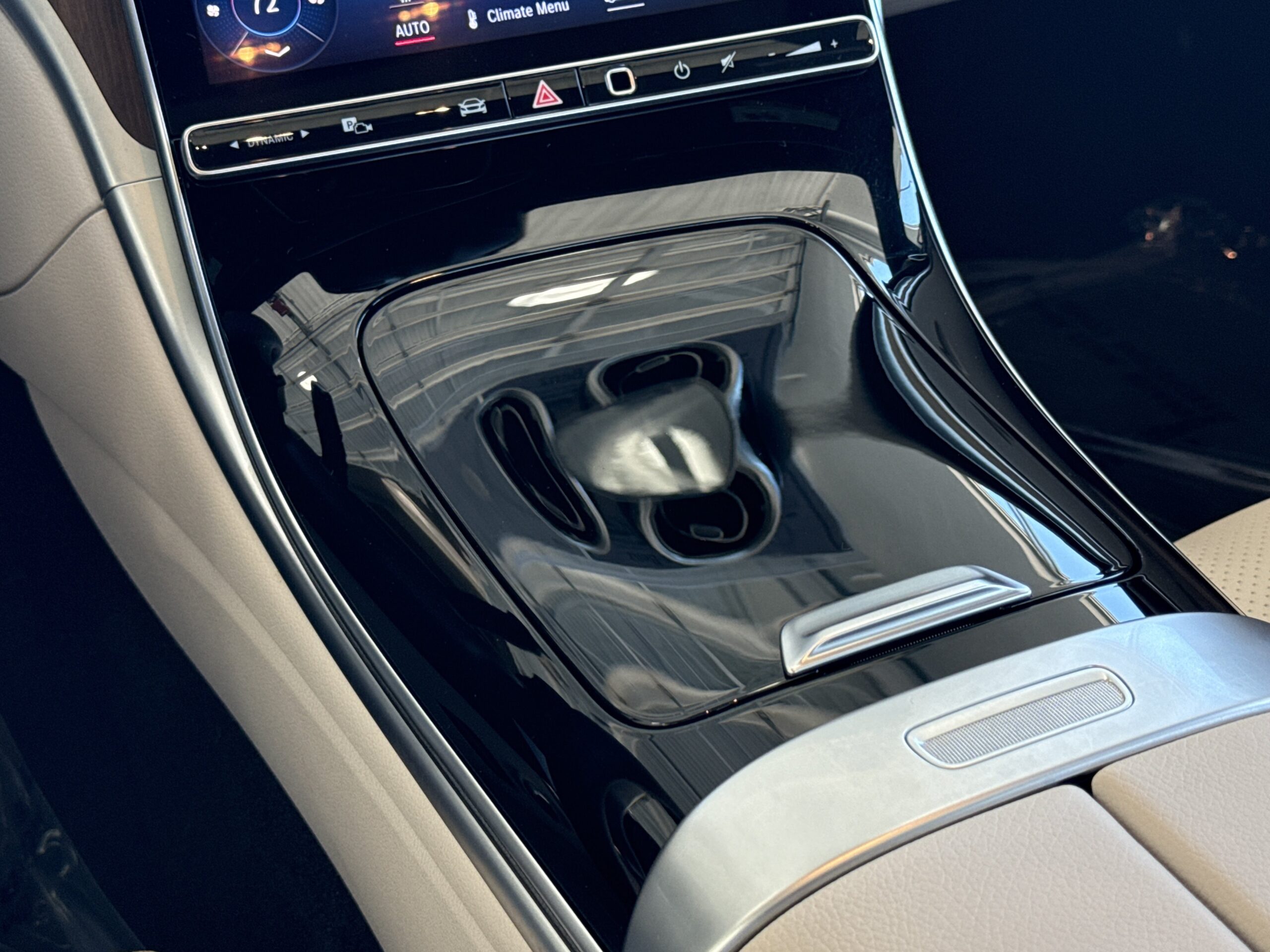 2024 Mercedes-Benz  C 300