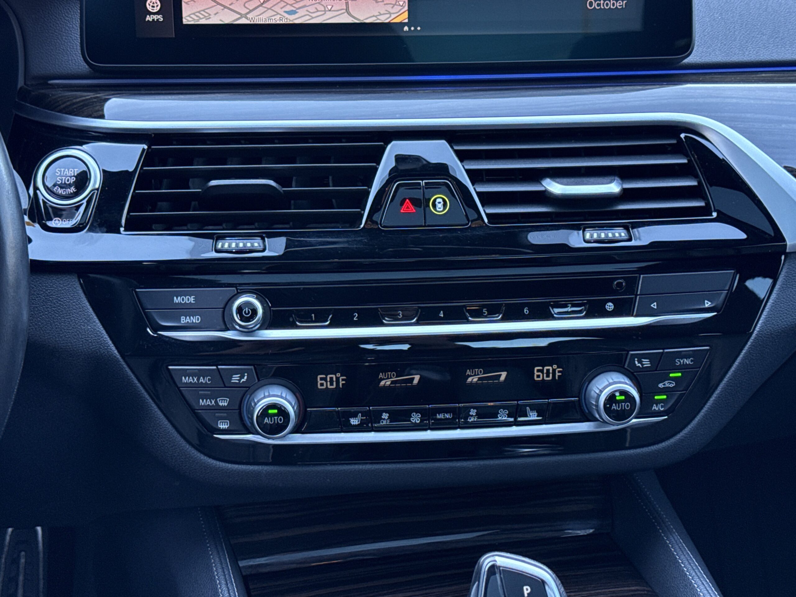 2022 BMW  M550i xDrive