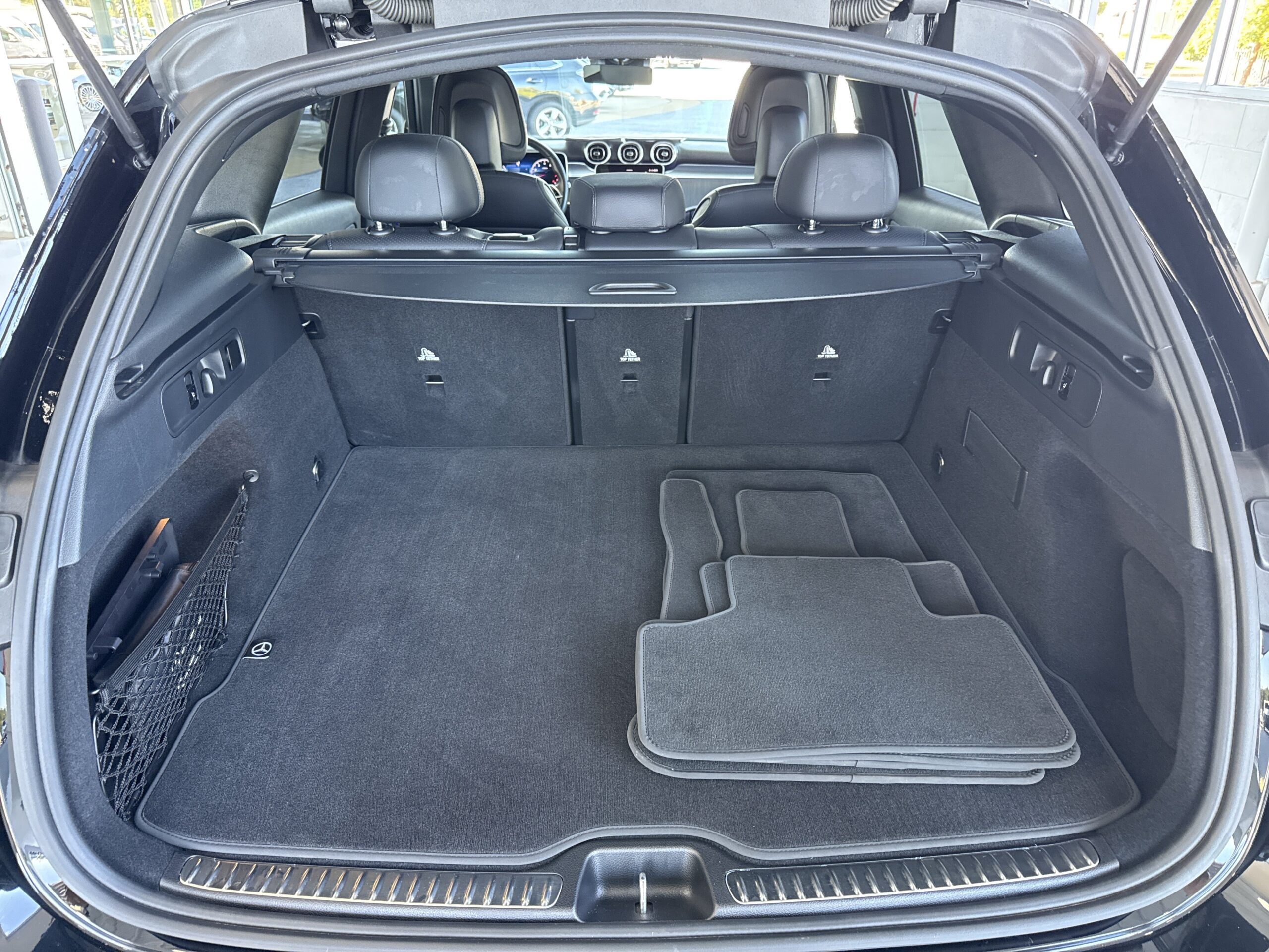2025 Mercedes-Benz  GLC 300