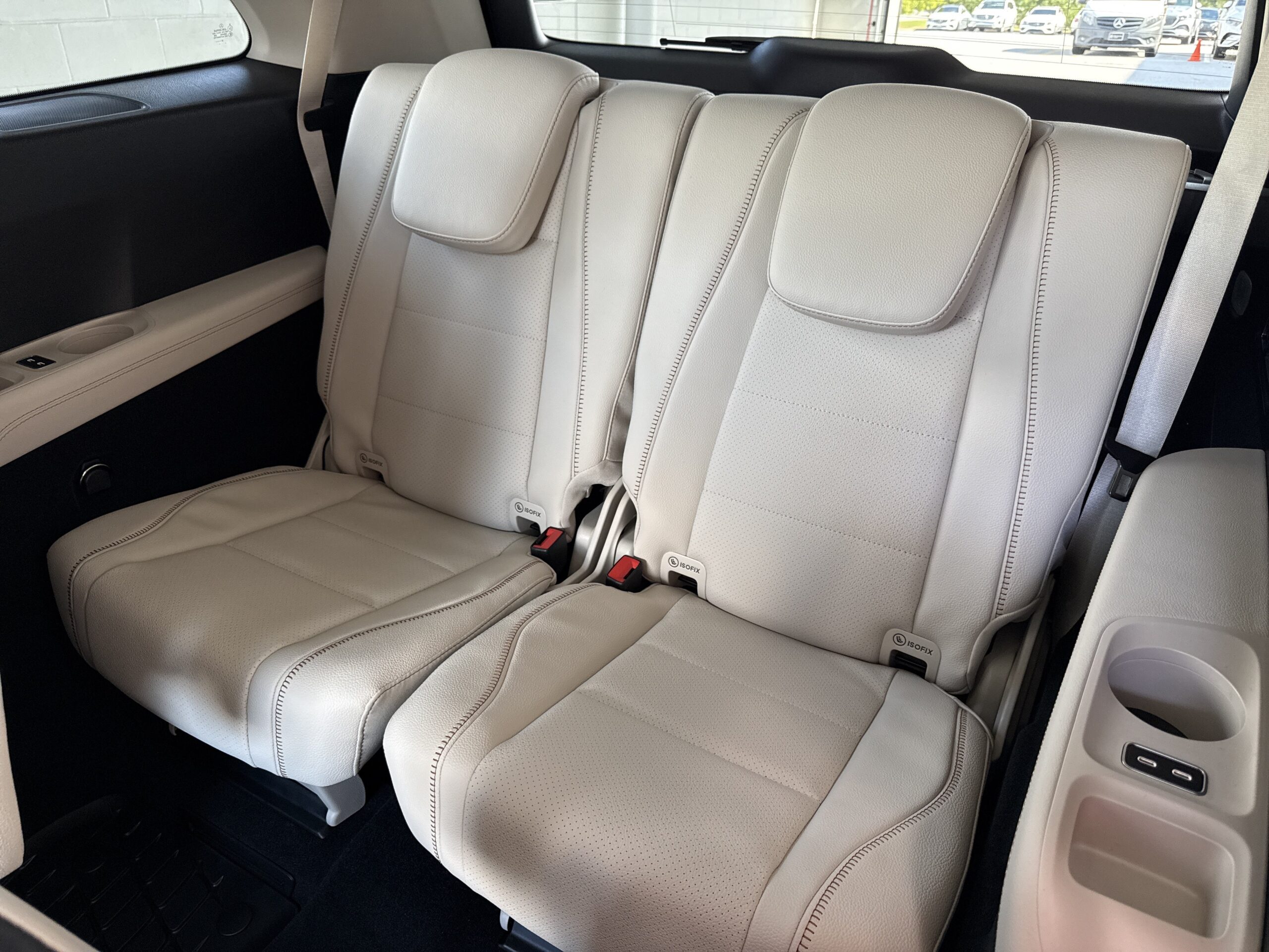 2027 Mercedes-Benz  GLS 450
