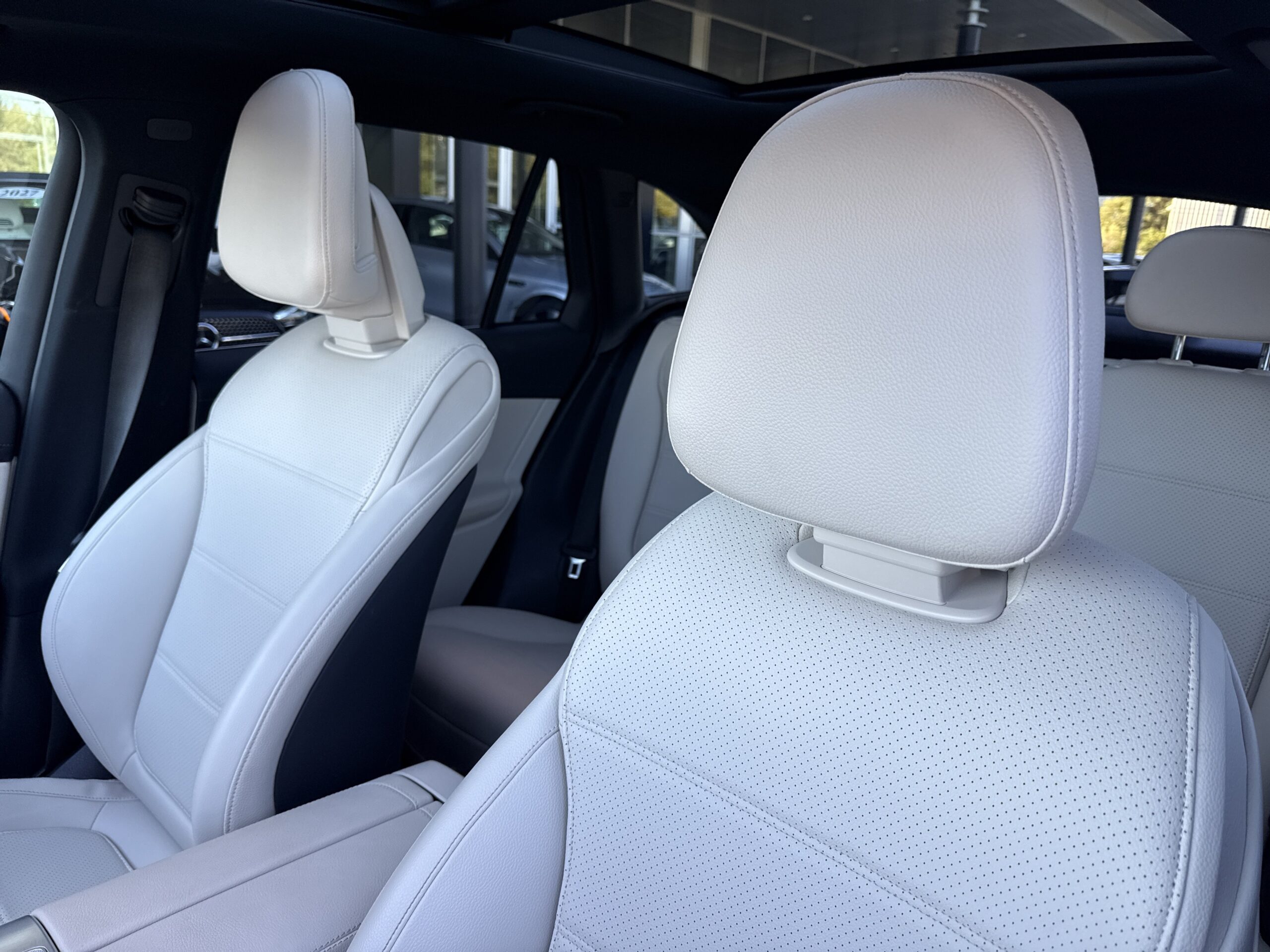 2024 Mercedes-Benz  GLC 300