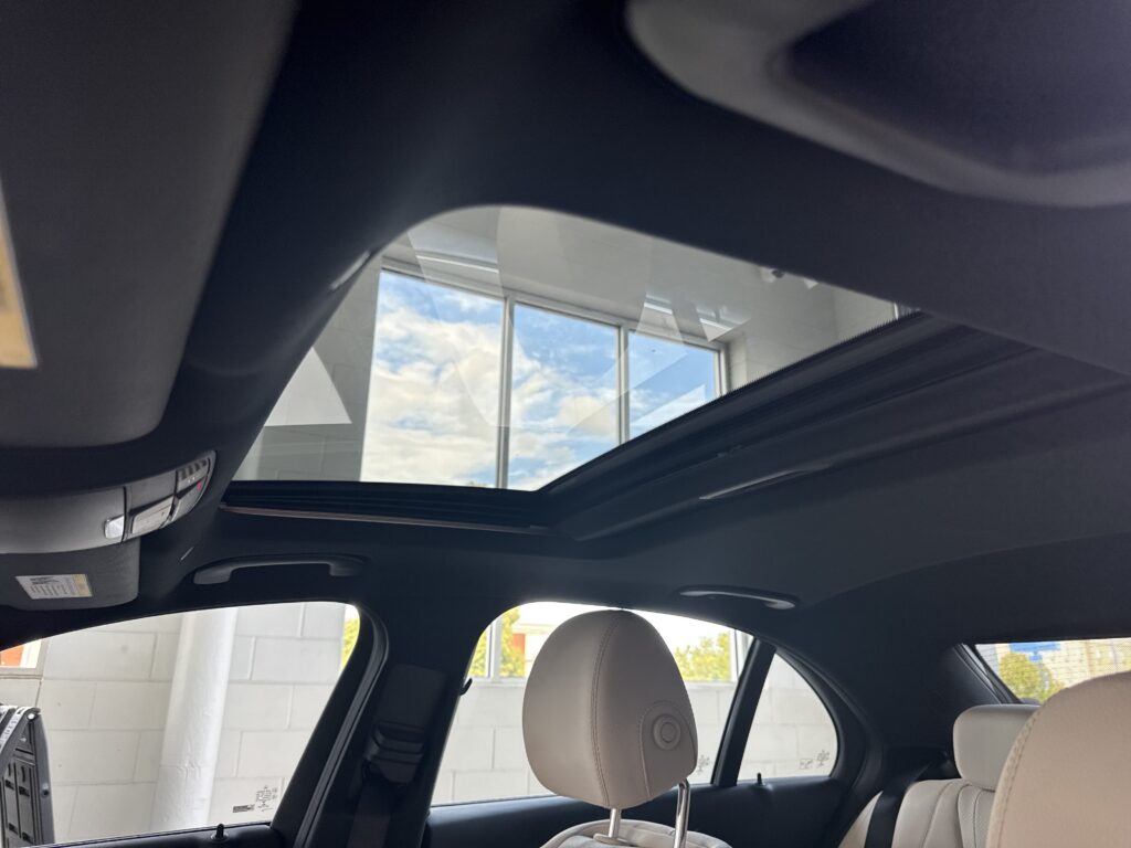 2022 Mercedes-Benz  E 350