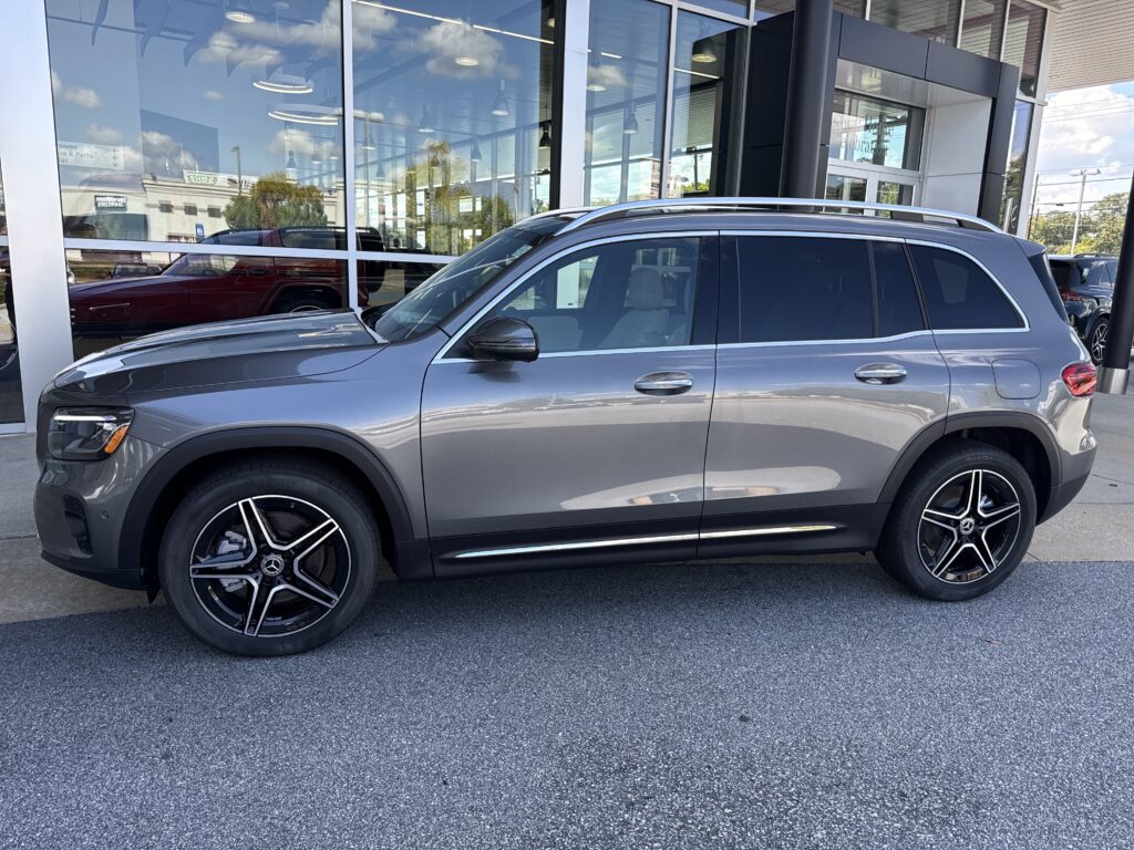 2026 Mercedes-Benz  GLB 250