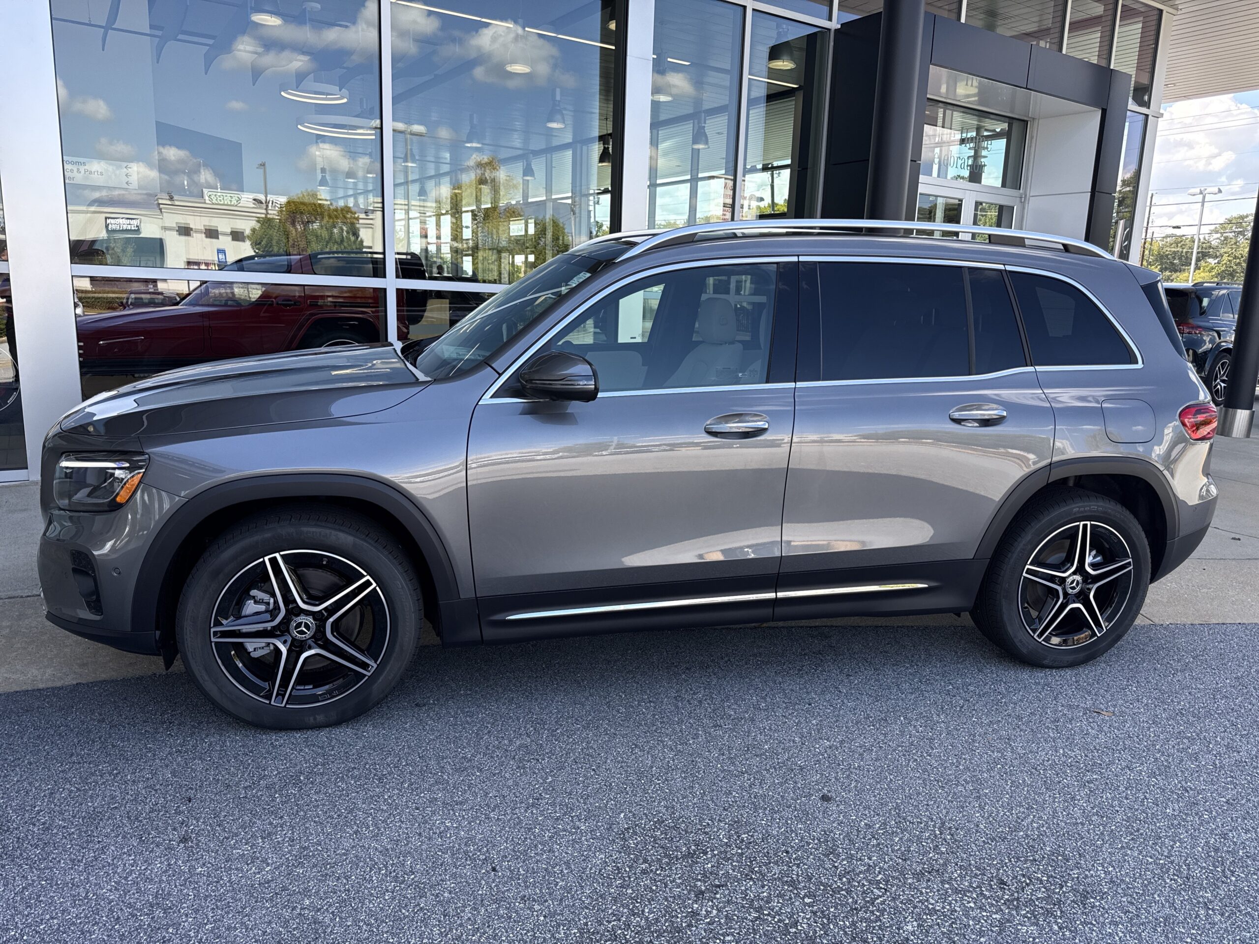 2026 Mercedes-Benz  GLB 250