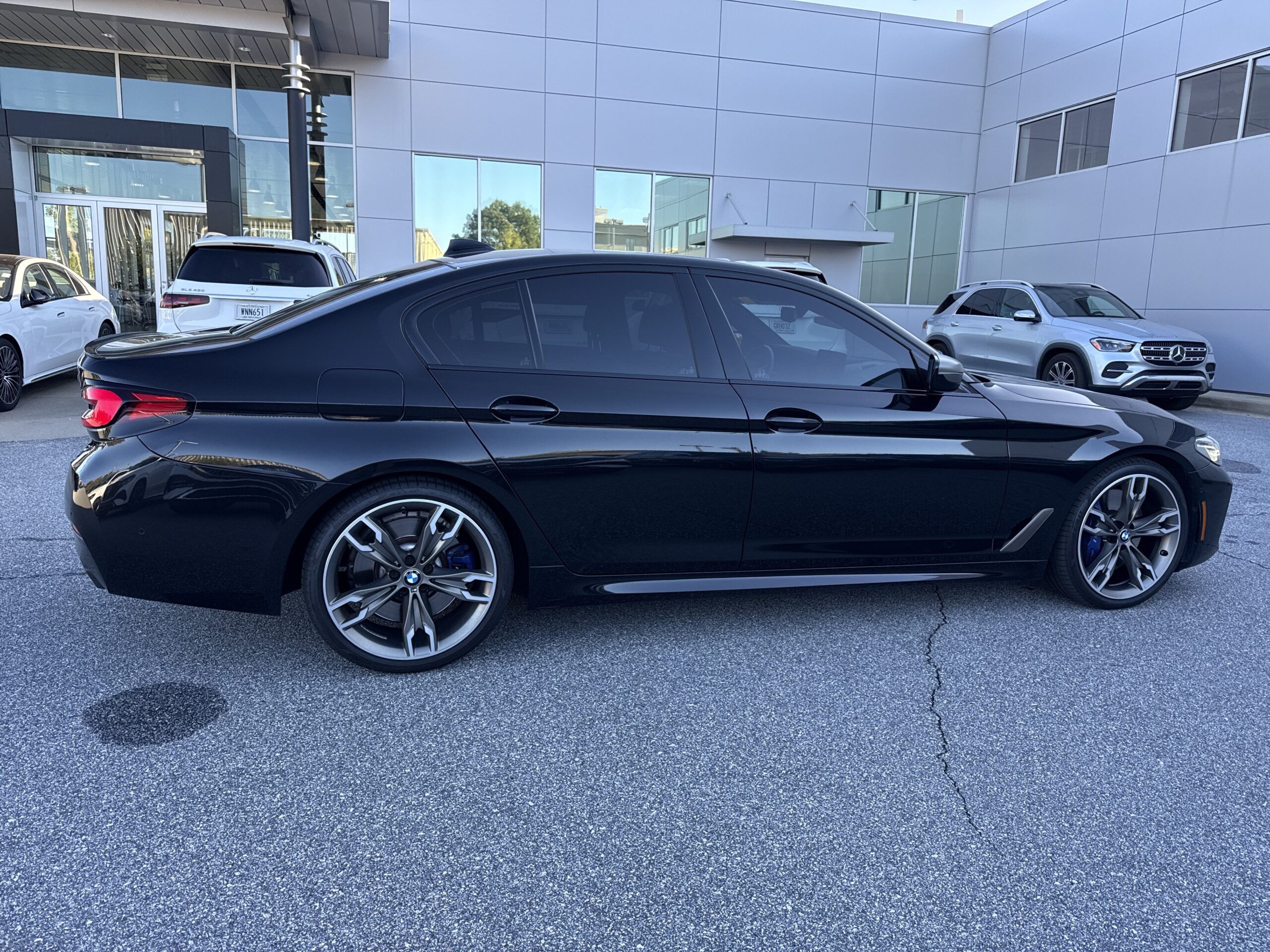 2022 BMW  M550i xDrive