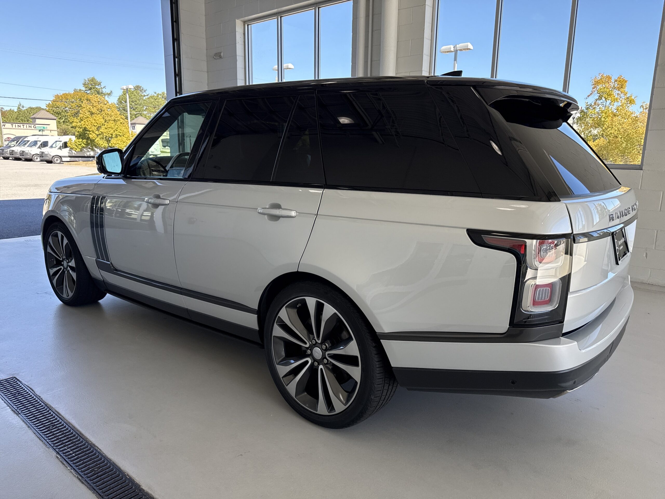 2021 Land Rover Range Rover SV Autobiography Dynamic
