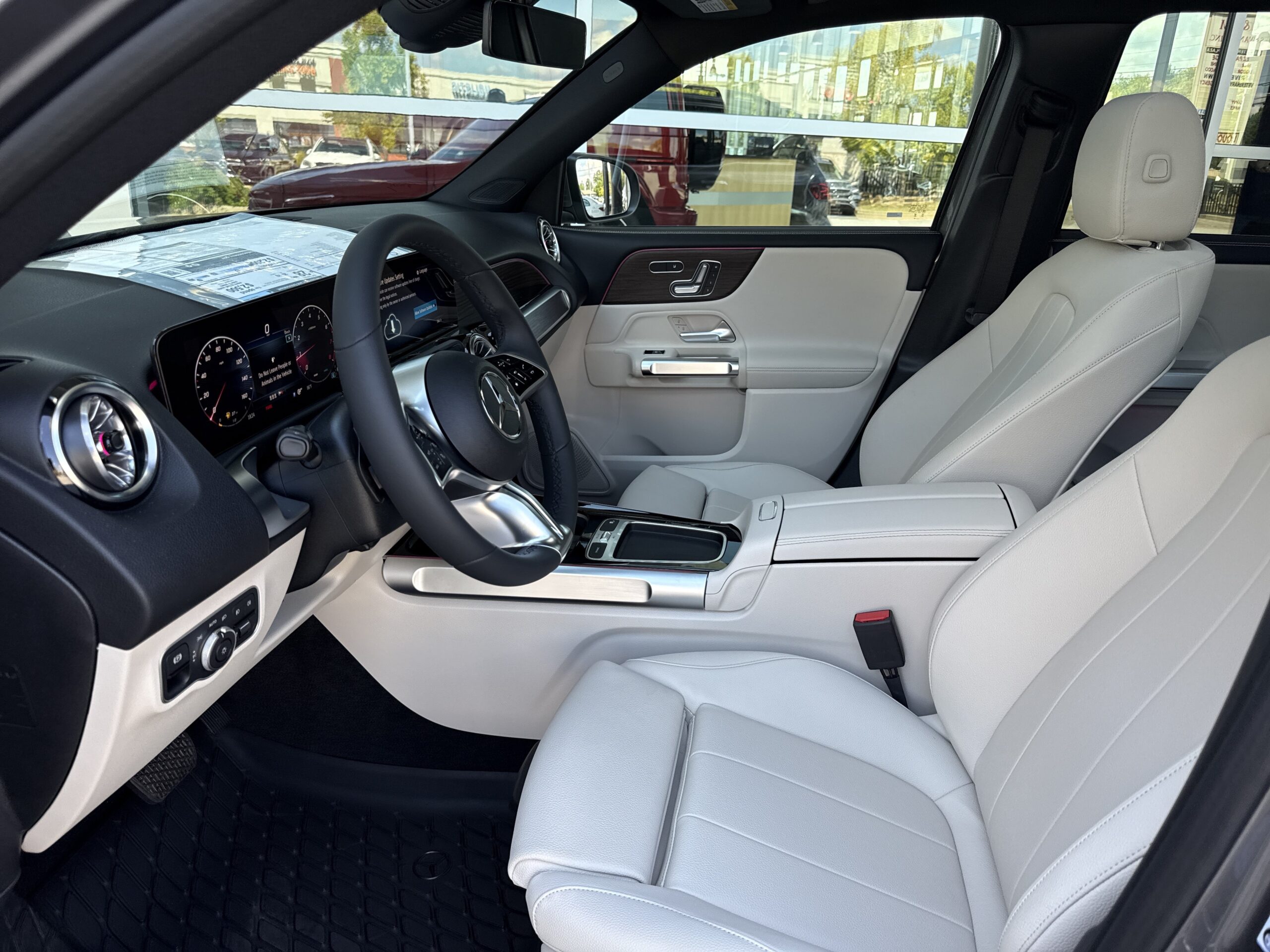 2026 Mercedes-Benz  GLB 250