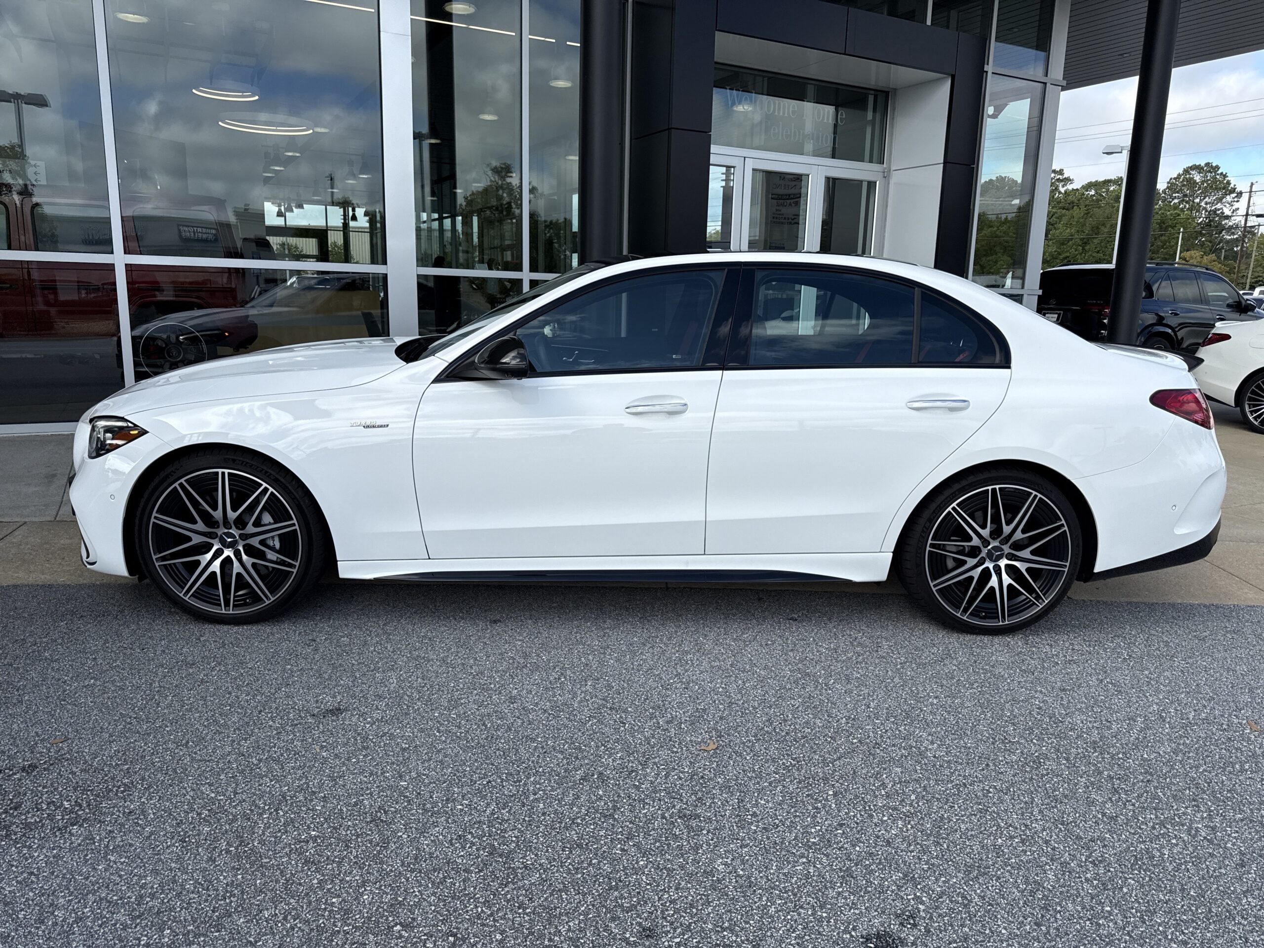 2024 Mercedes-Benz  AMG C 43