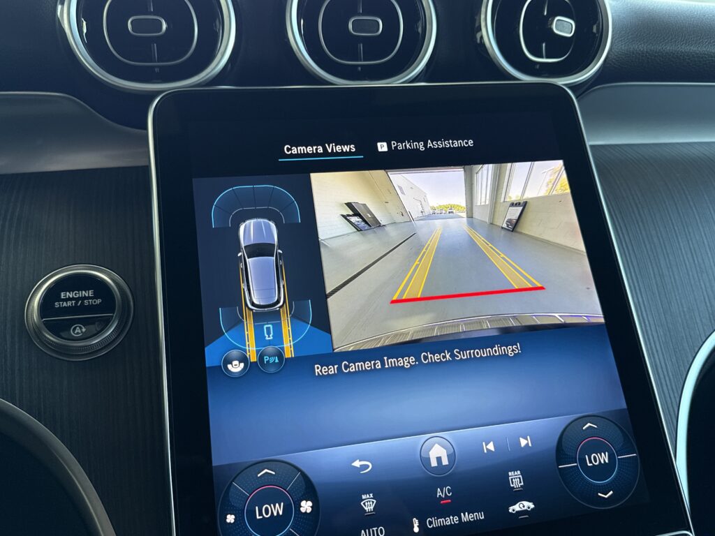 2025 Mercedes-Benz  GLC 300