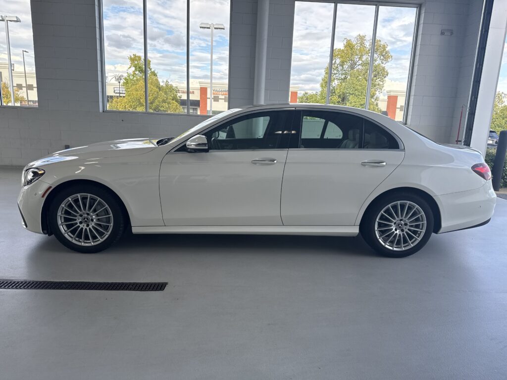 2022 Mercedes-Benz  E 350
