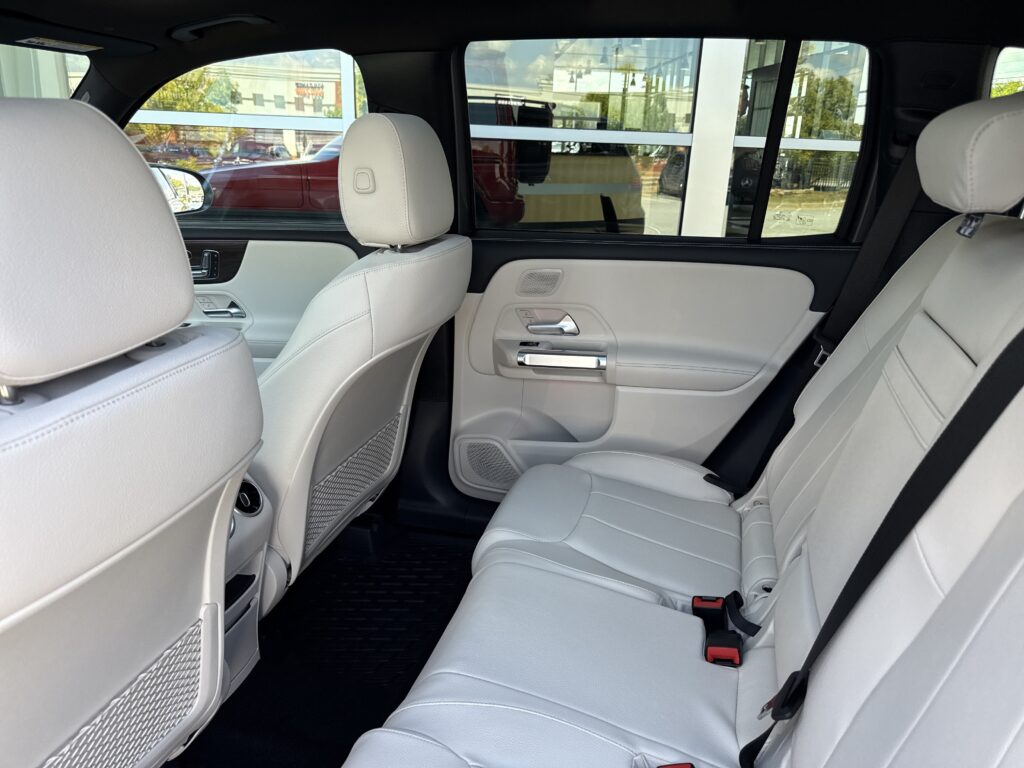 2026 Mercedes-Benz  GLB 250