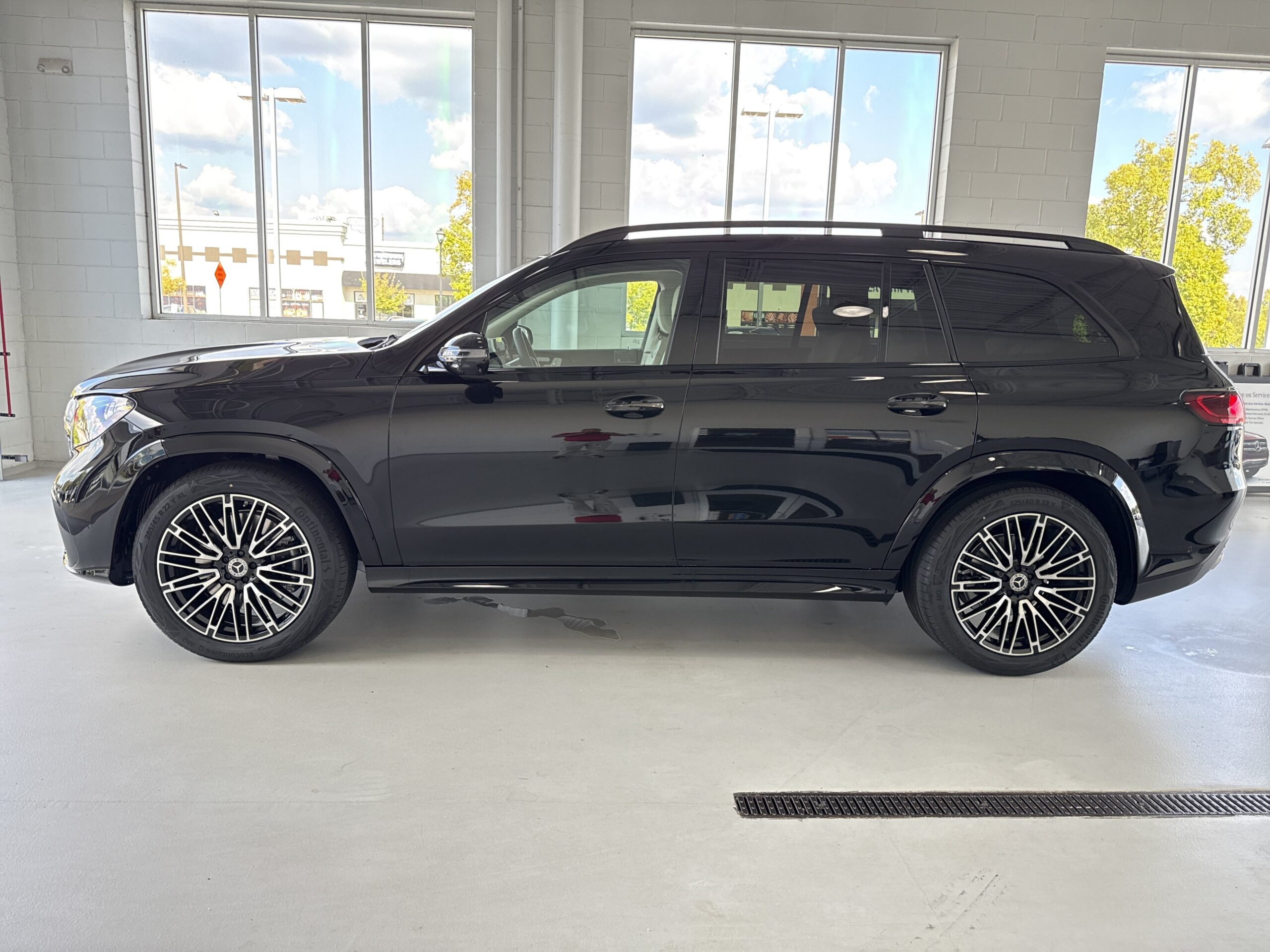 2027 Mercedes-Benz  GLS 450