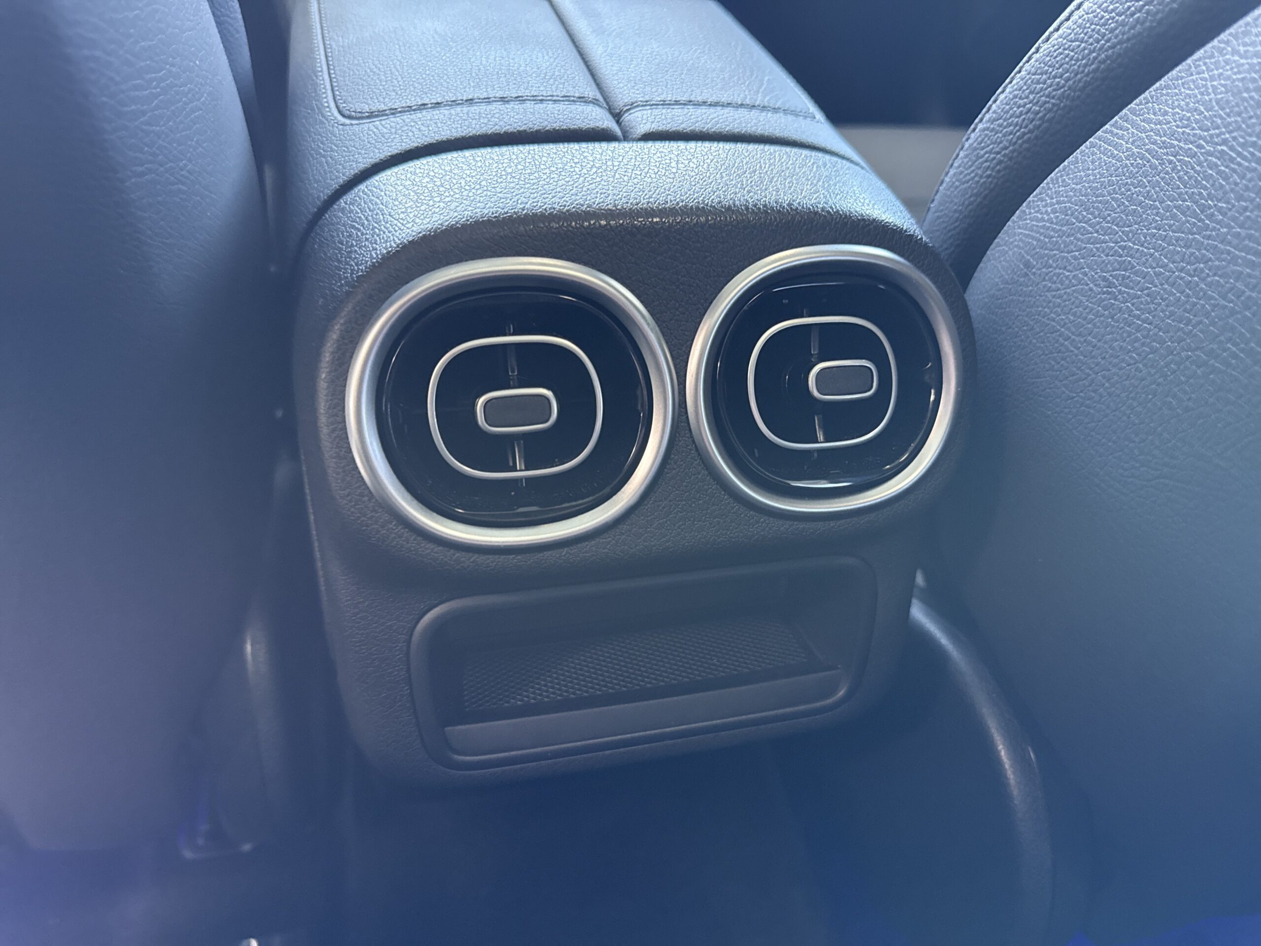2025 Mercedes-Benz  GLC 300