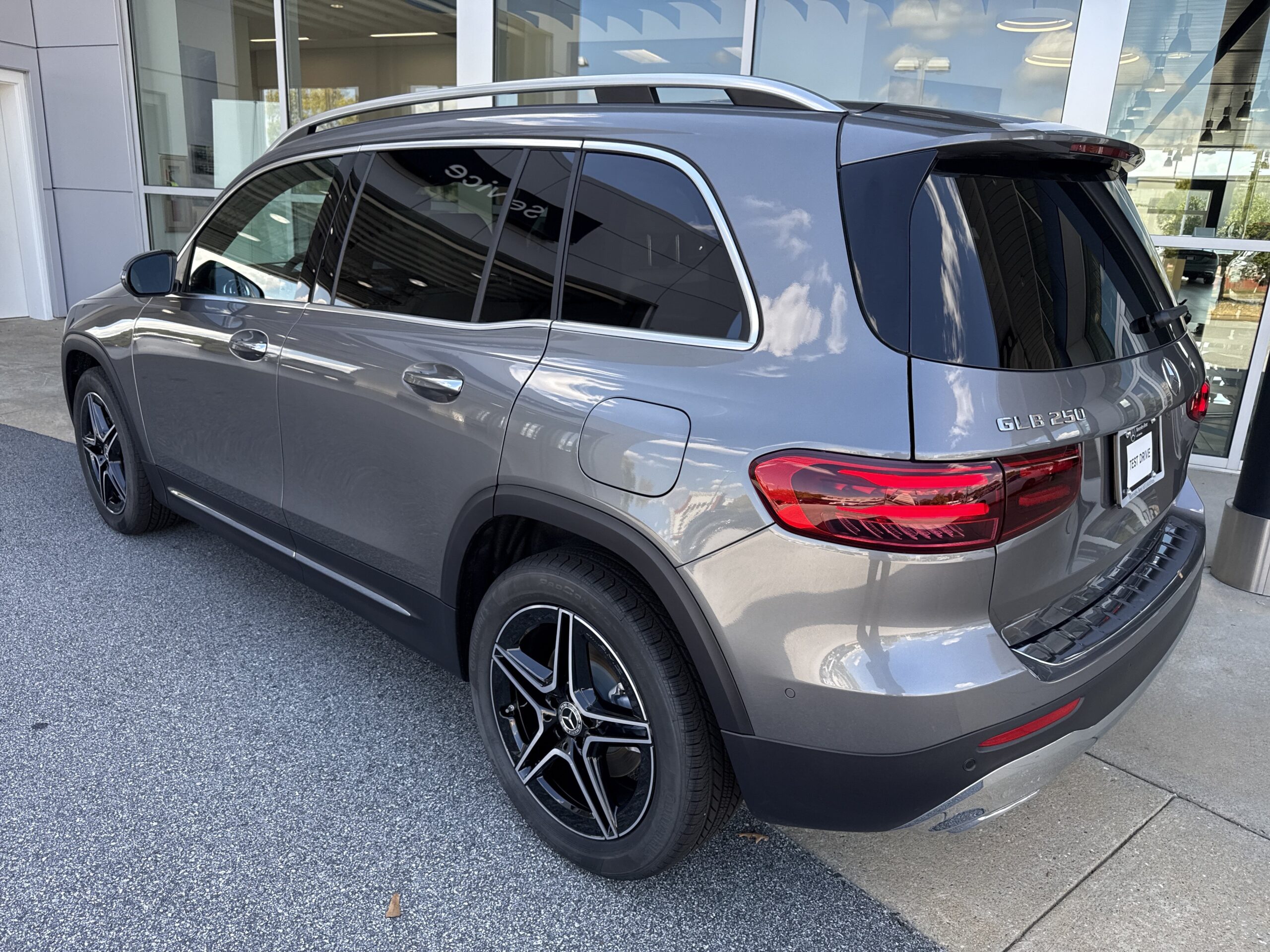2026 Mercedes-Benz  GLB 250