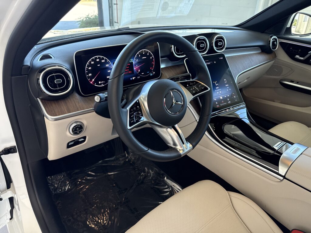 2024 Mercedes-Benz  C 300