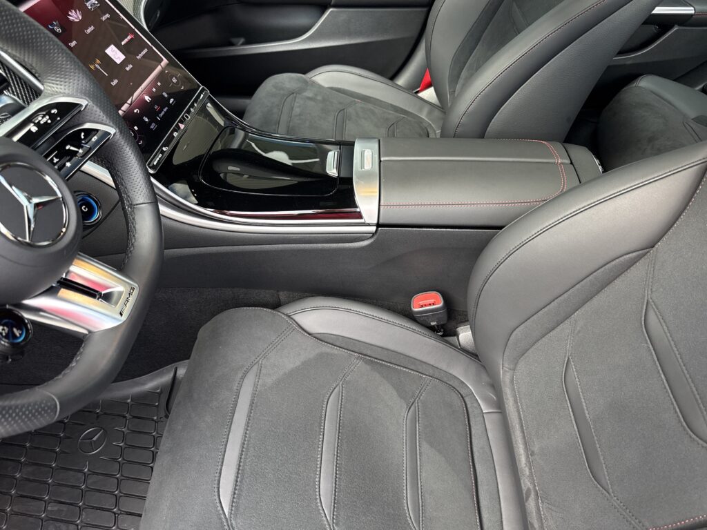 2024 Mercedes-Benz  AMG C 43