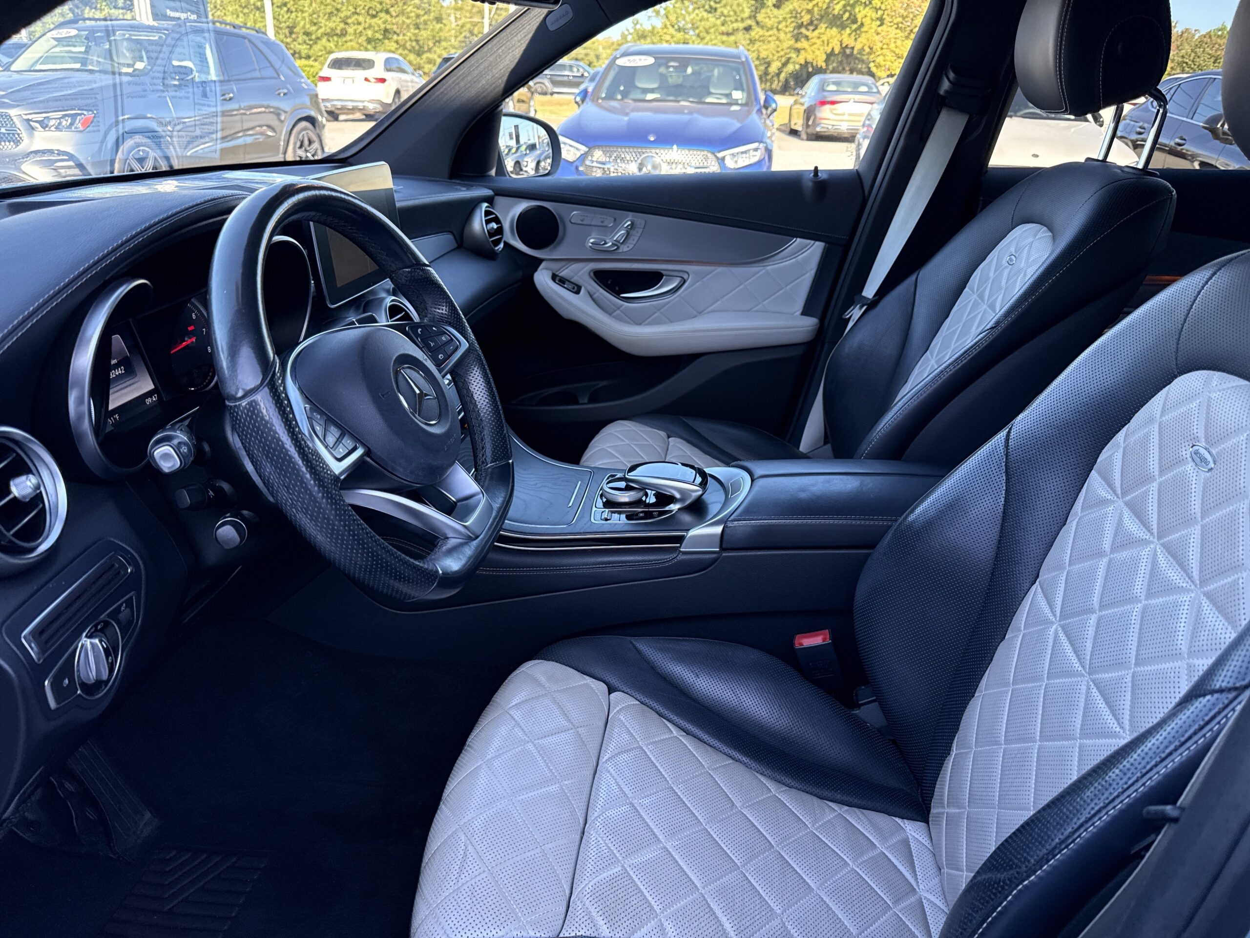 2016 Mercedes-Benz  GLC 300