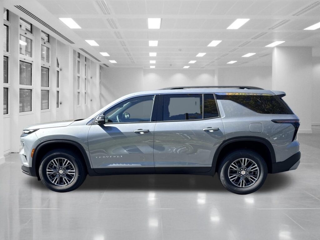 2026 Chevrolet Traverse FWD LT