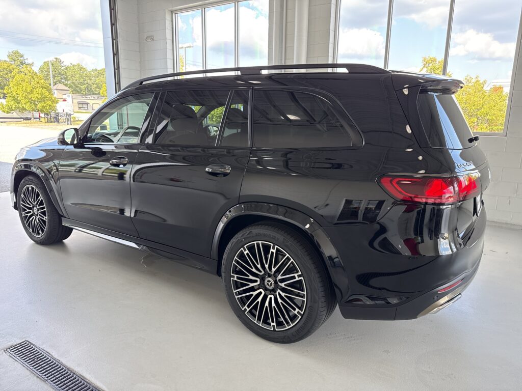 2027 Mercedes-Benz  GLS 450