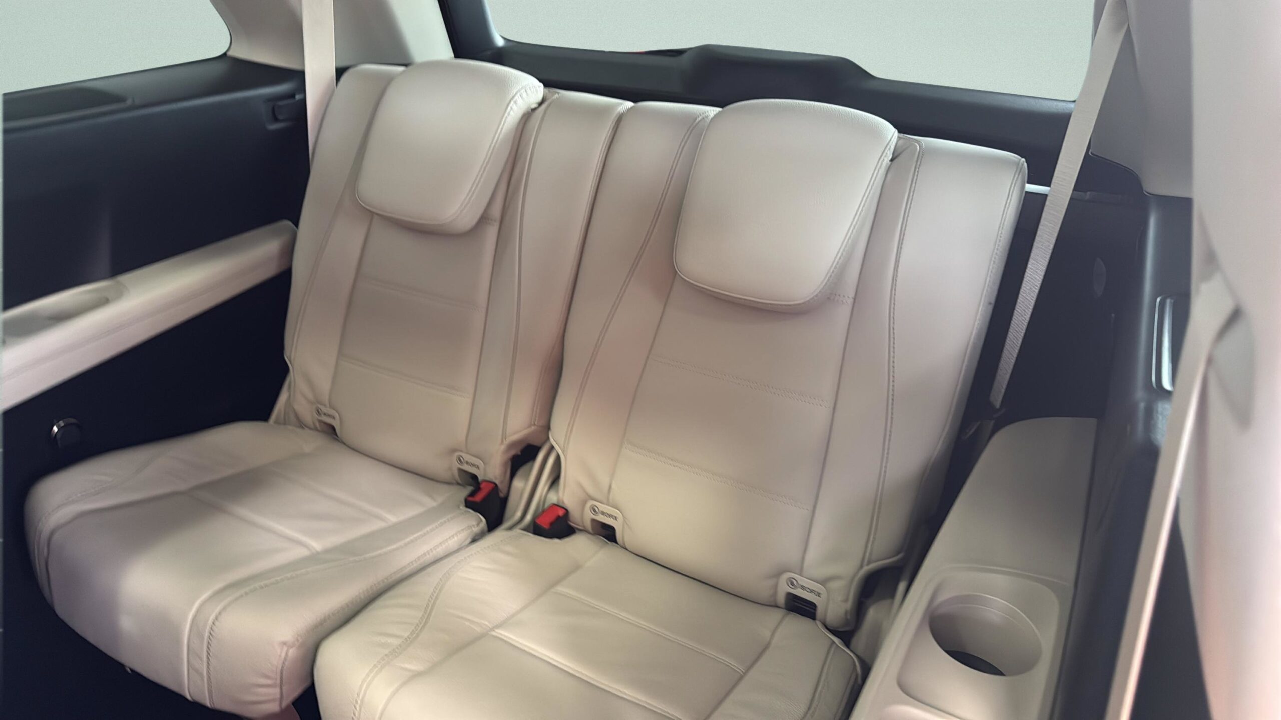 2026 Mercedes-Benz  GLS 450