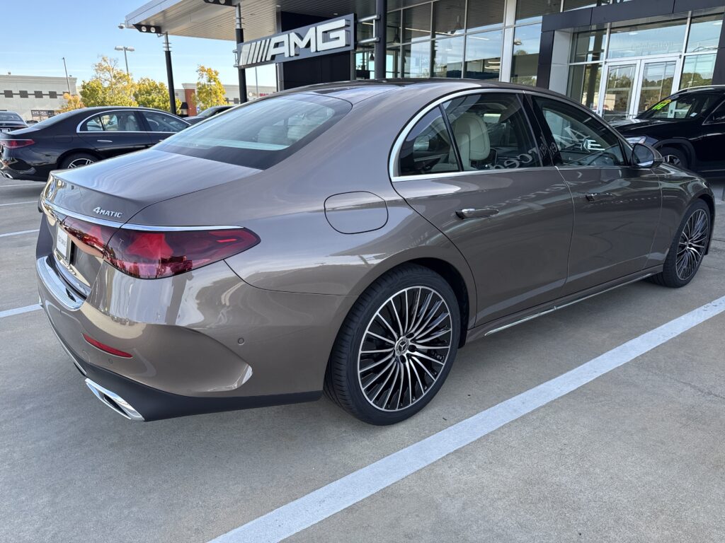 2027 Mercedes-Benz  E 450