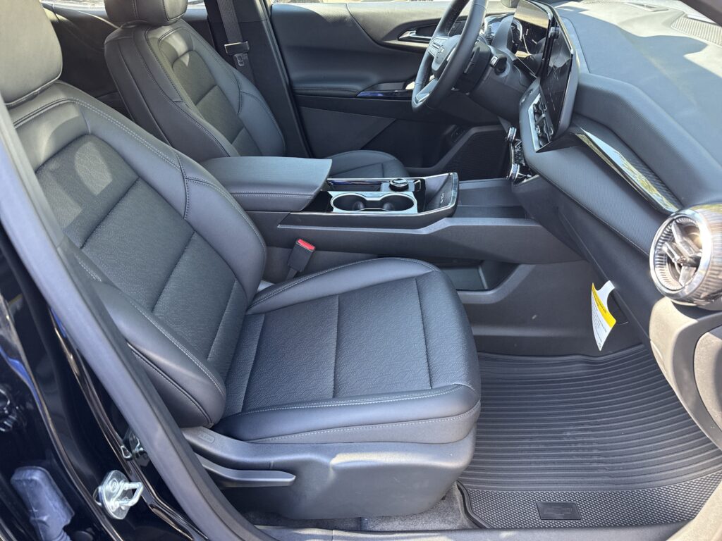 2027 Chevrolet Equinox AWD LT