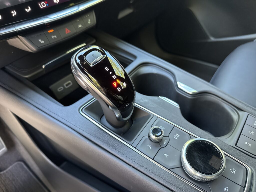 2024 Cadillac XT4 AWD Sport