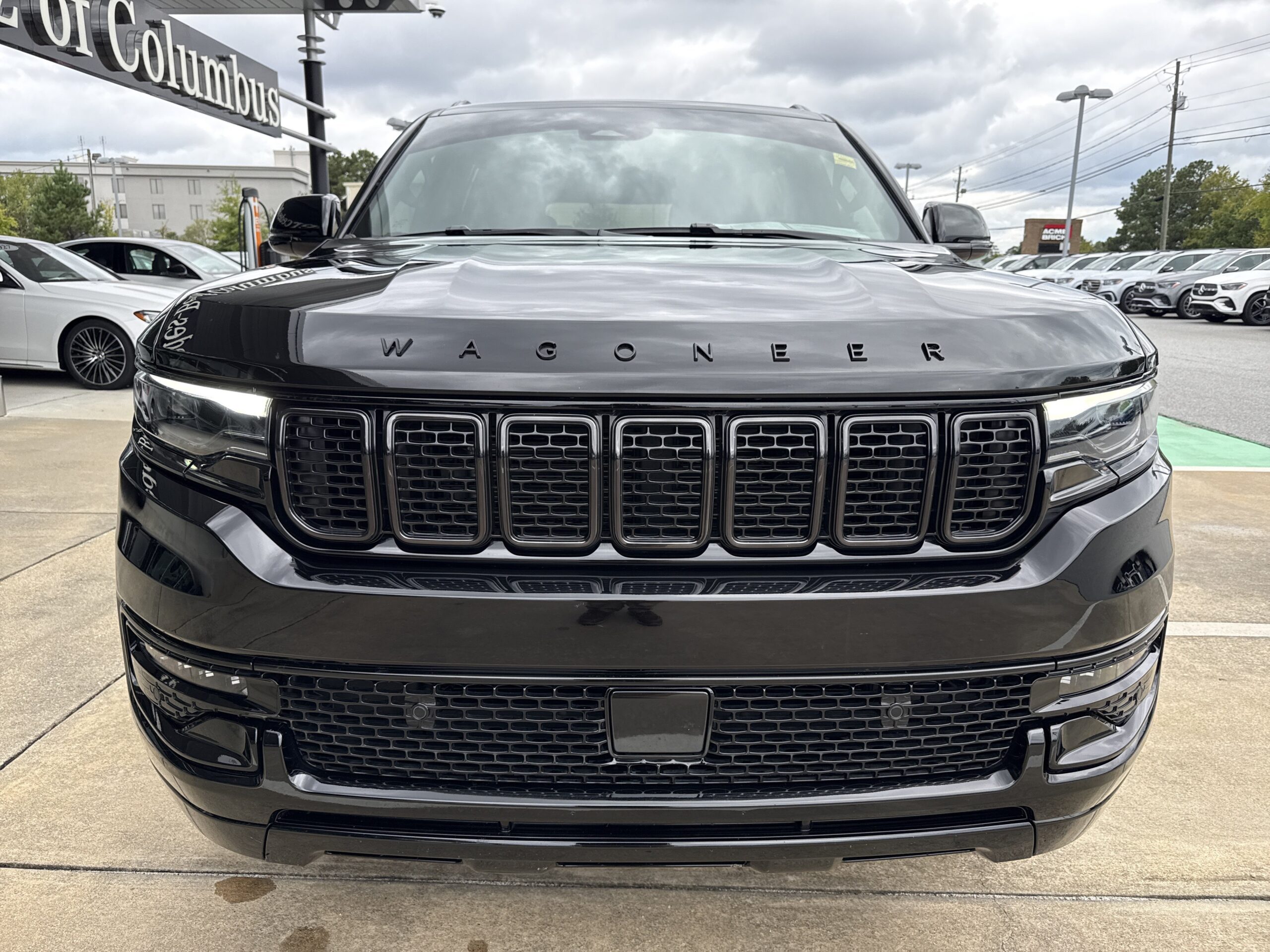 2025 Jeep Wagoneer Series II Carbide