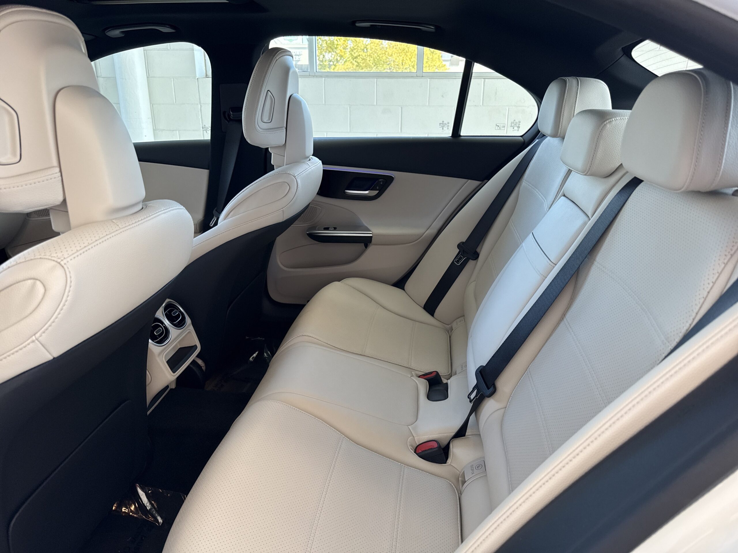 2024 Mercedes-Benz  C 300