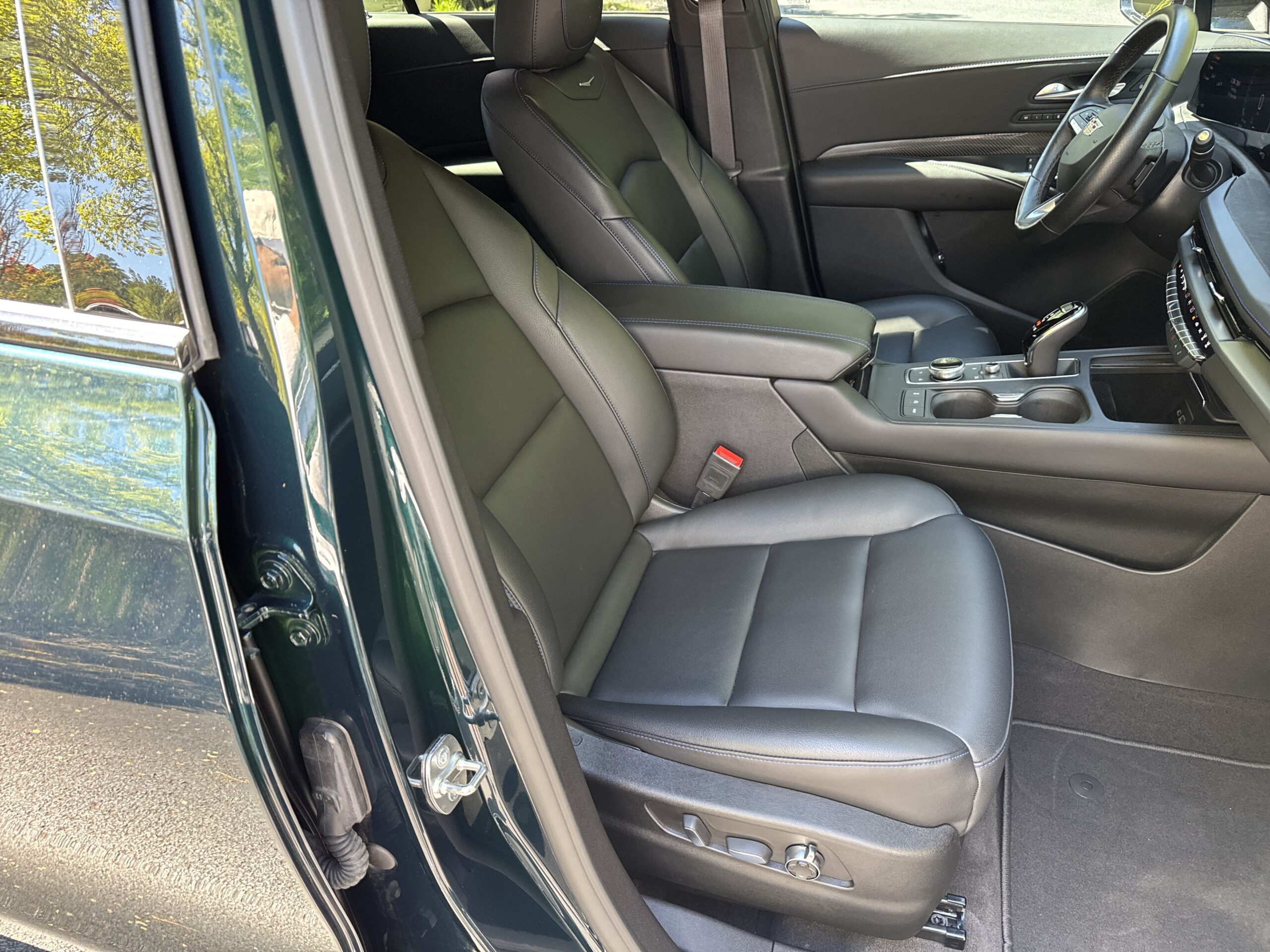 2024 Cadillac XT4 AWD Sport