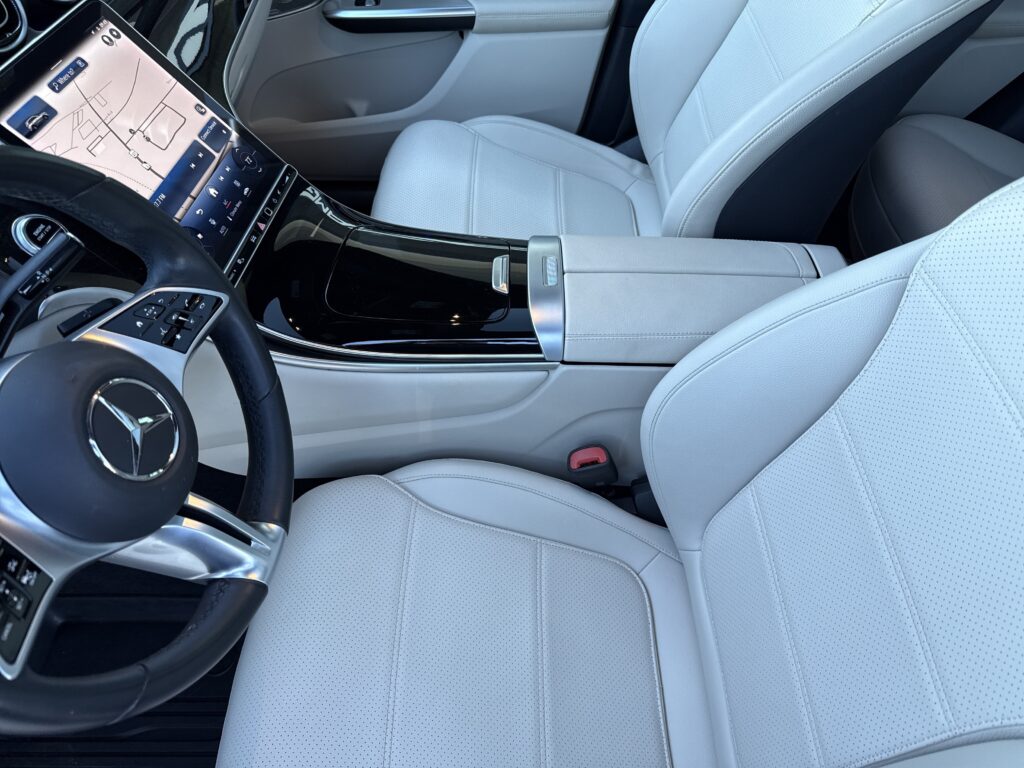 2024 Mercedes-Benz  GLC 300