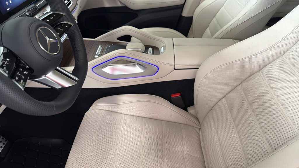 2026 Mercedes-Benz  GLS 450