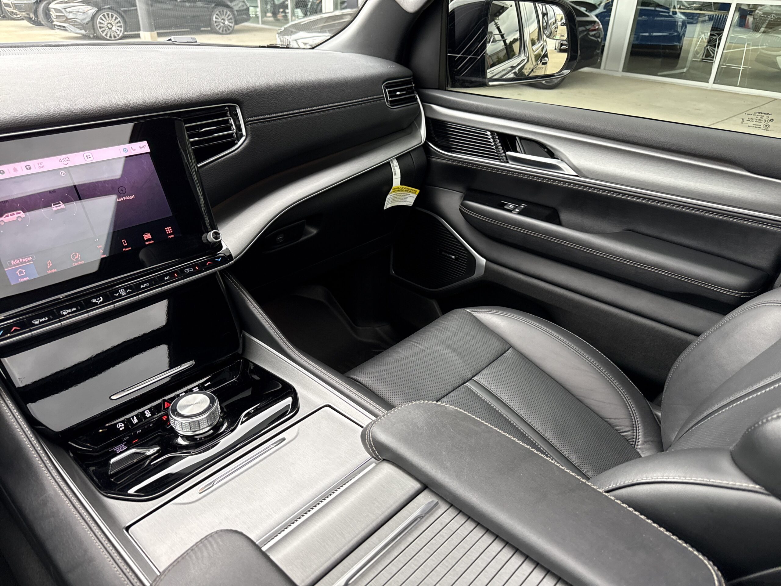 2025 Jeep Wagoneer Series II Carbide