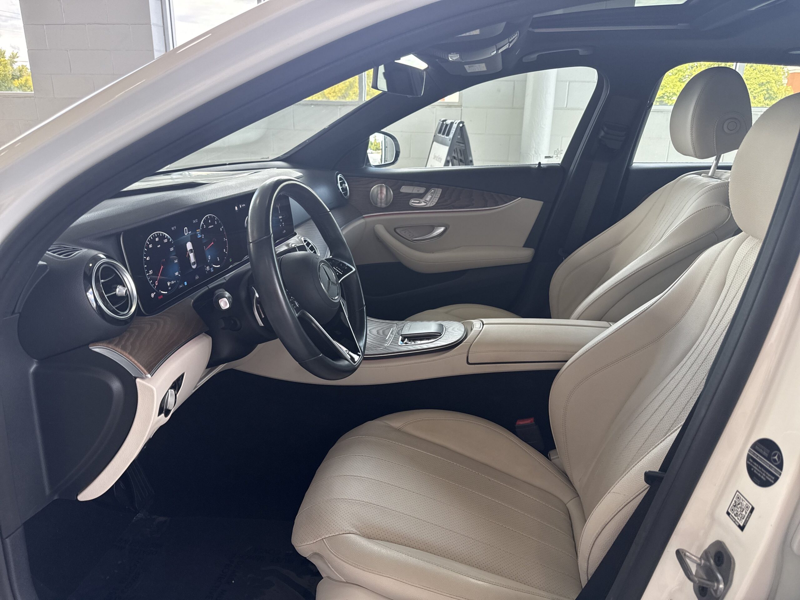 2022 Mercedes-Benz  E 350