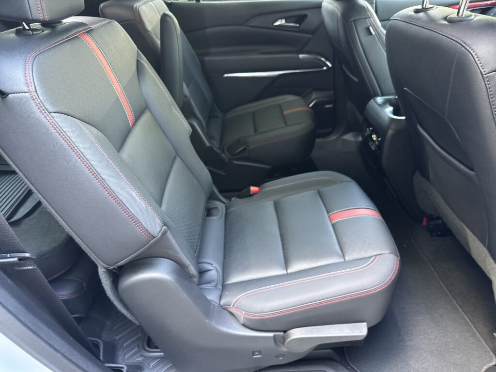 2025 Chevrolet Traverse FWD RS