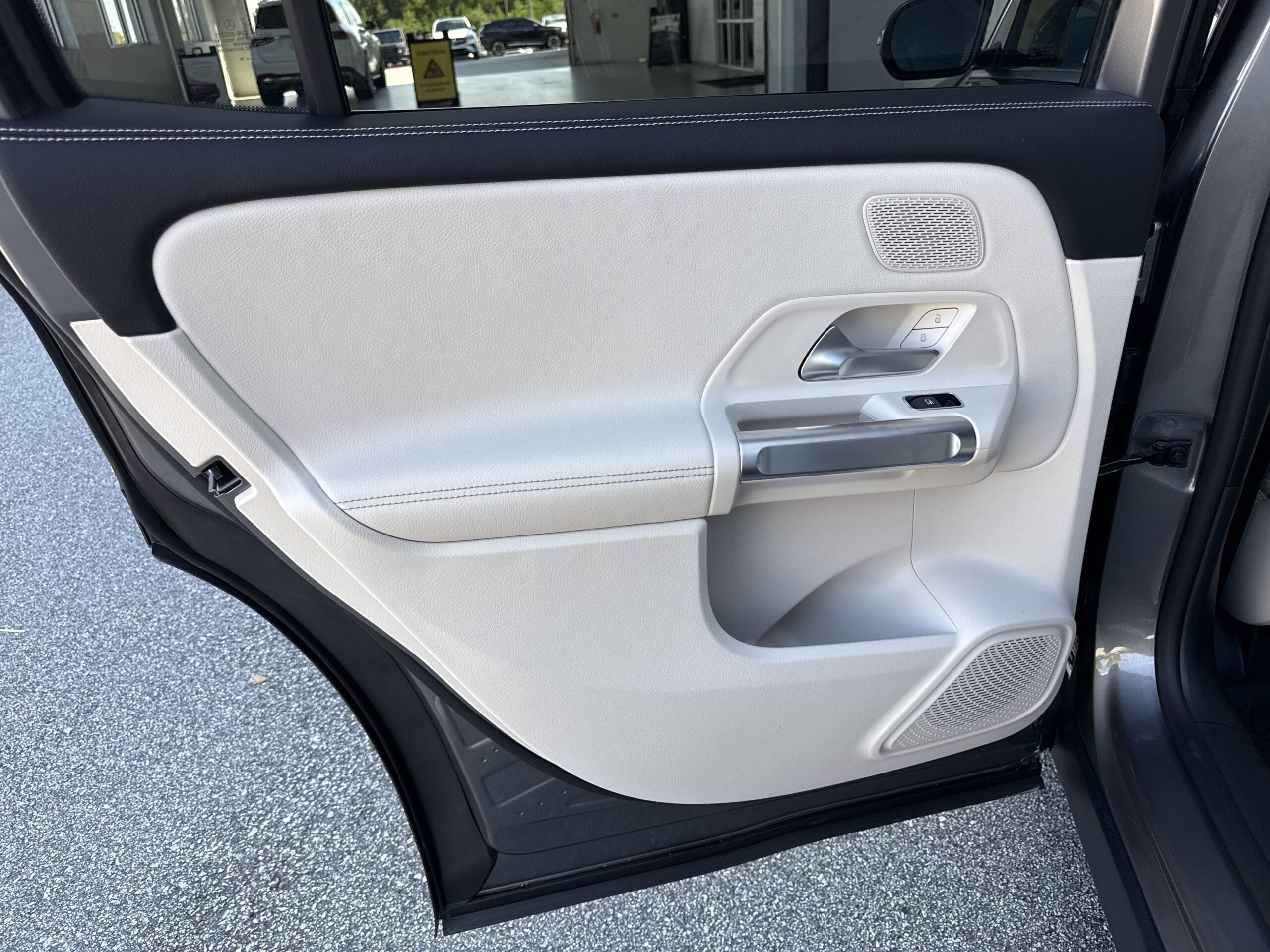 2026 Mercedes-Benz  GLB 250