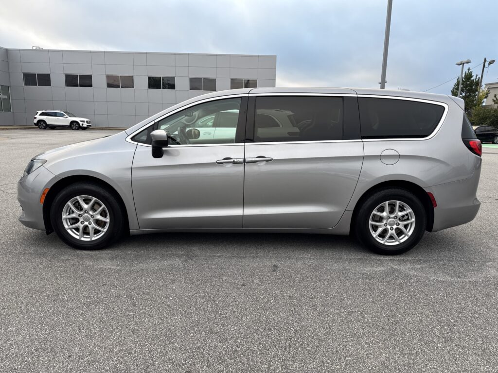 2017 Chrysler Pacifica LX